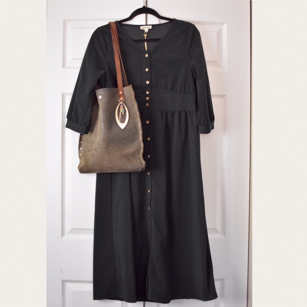 Hidden Alley, Roolee Dress